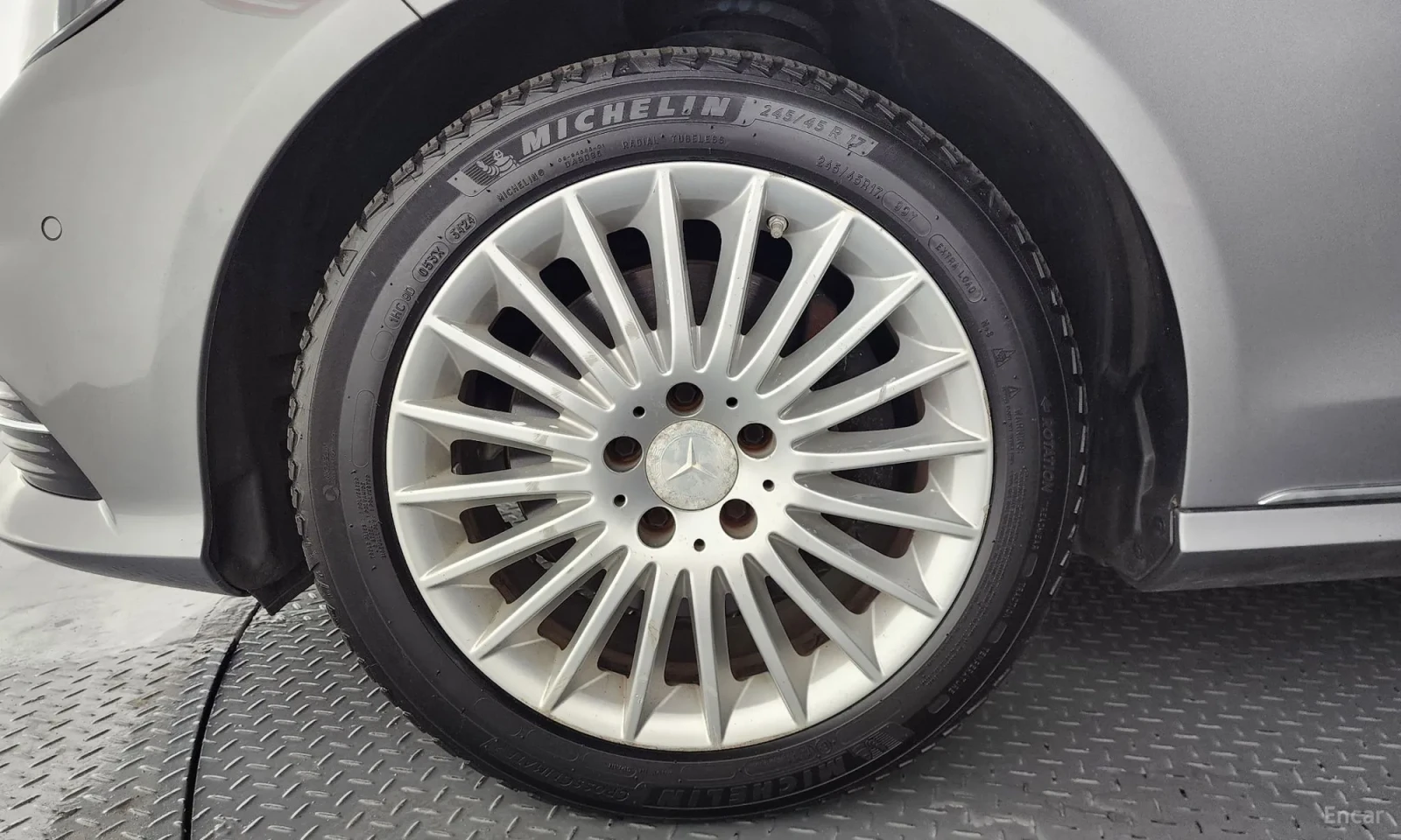 Mercedes-Benz E 300 Facelift\������ ���������\������� | Mobile.bg � ����������� 5