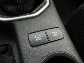 Toyota Hilux 2.4D, снимка 10