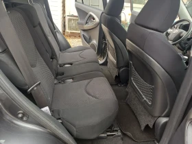 Toyota Rav4 2.2 D4D, снимка 10