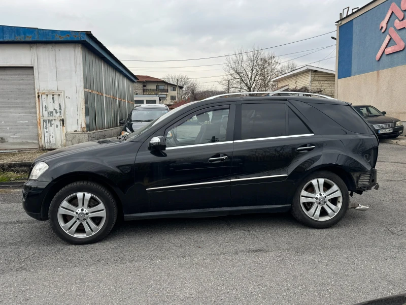 Mercedes-Benz ML 500 388к.с., снимка 8 - Автомобили и джипове - 48293222