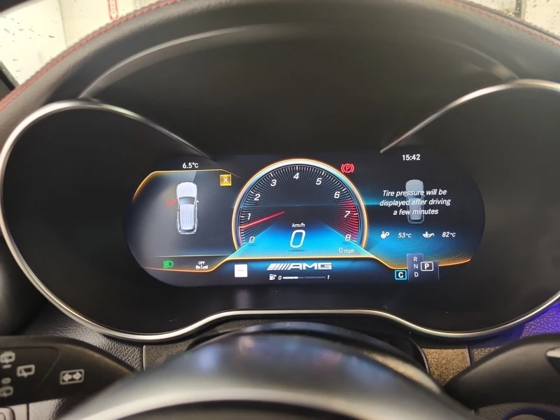 Mercedes-Benz GLC 43 AMG * * CARFAX * * АВТО КРЕДИТ * * , снимка 10 - Автомобили и джипове - 52562316