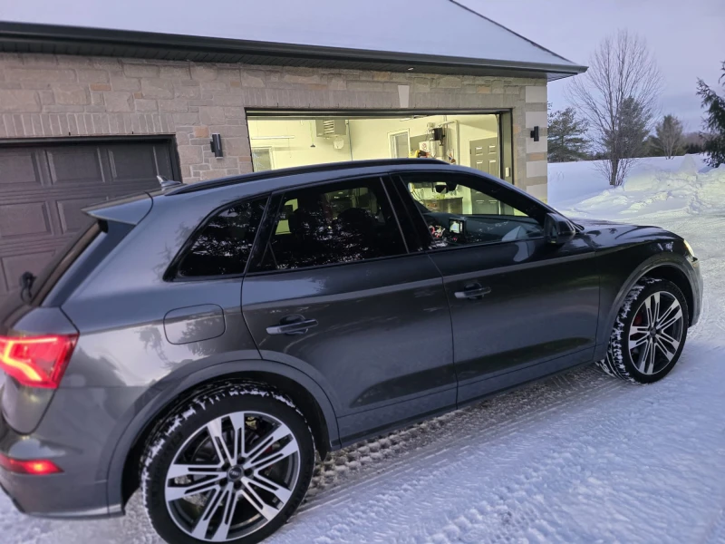 Audi SQ5 LANE ASSIST/KEYLESS/PANO/RED INTERIOR, снимка 4 - Автомобили и джипове - 52707099