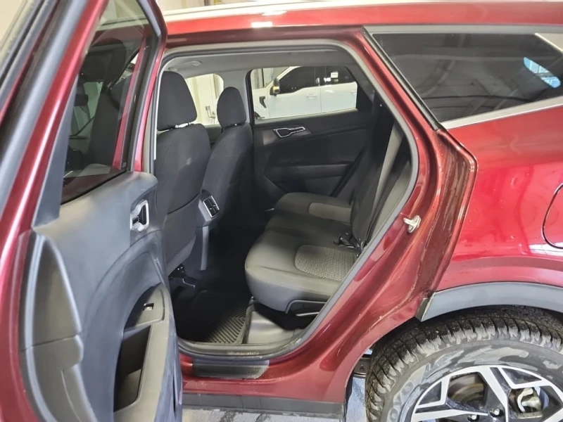 Kia Sportage * LX * CARFAX * БЕЗ ПЪРВОНАЧАЛНА ВНОСКА, снимка 12 - Автомобили и джипове - 52814231