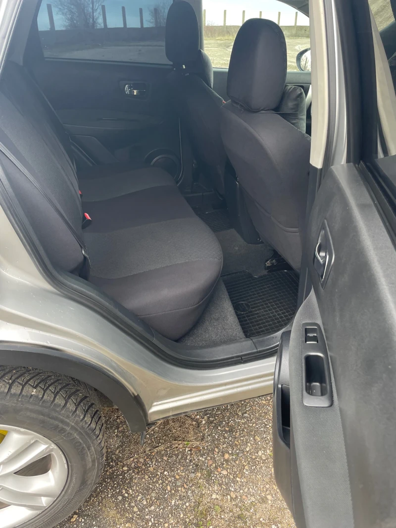 Nissan Qashqai 2.0 dci, снимка 11 - Автомобили и джипове - 53327715