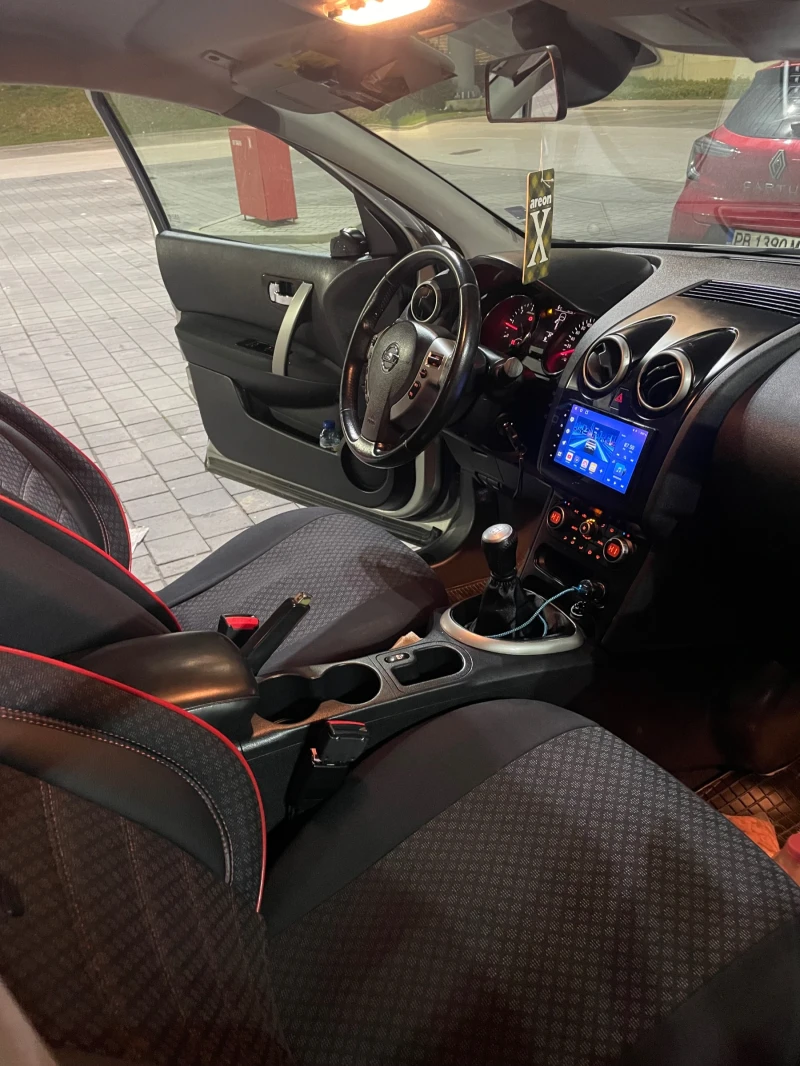 Nissan Qashqai 2.0 dci, снимка 5 - Автомобили и джипове - 53327715