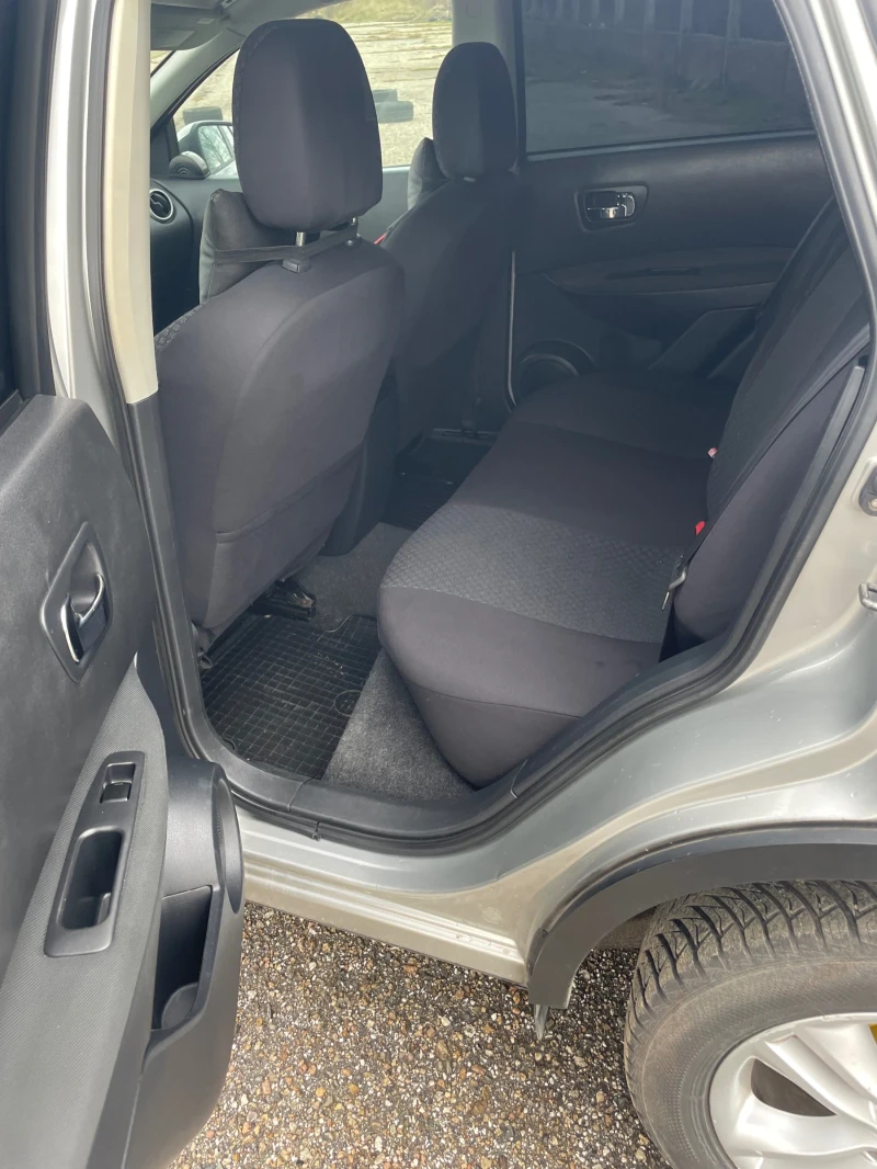 Nissan Qashqai 2.0 dci, снимка 12 - Автомобили и джипове - 53327715