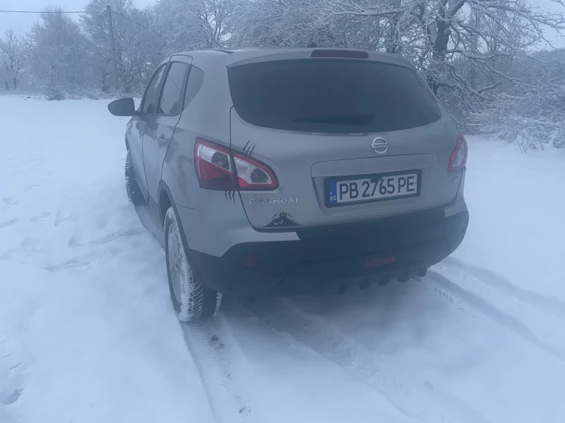 Nissan Qashqai 2.0 dci, снимка 11 - Автомобили и джипове - 53327715
