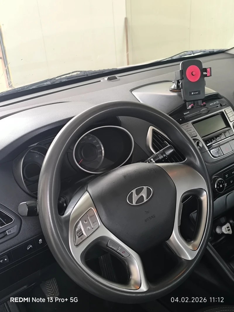 Hyundai IX35, снимка 14 - Автомобили и джипове - 53361601