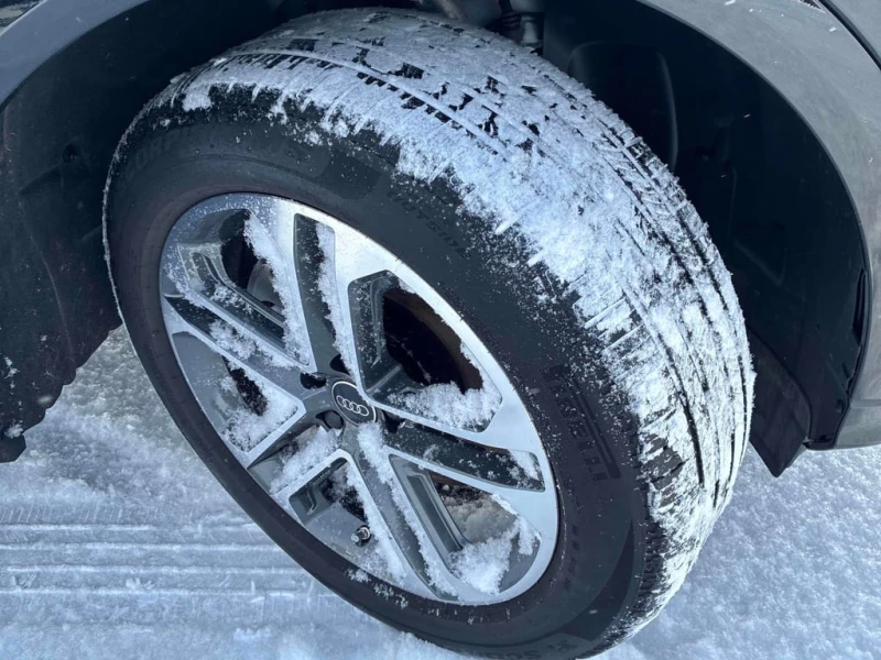 Audi Q5 / 2.0 TFSI quattro / Дистроник / Pano / Carfax , снимка 7 - Автомобили и джипове - 53358003
