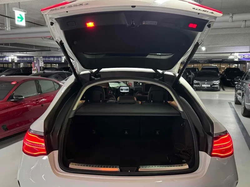 Mercedes-Benz GLE 350 D 4Matic Coupe - САМО 30% АВАНС, снимка 5 - Автомобили и джипове - 55485445