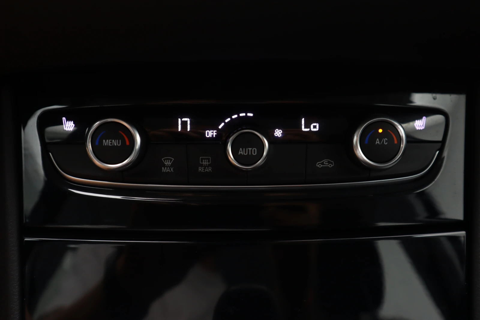 Opel Grandland X 1.2 Turbo | Mobile.bg   17