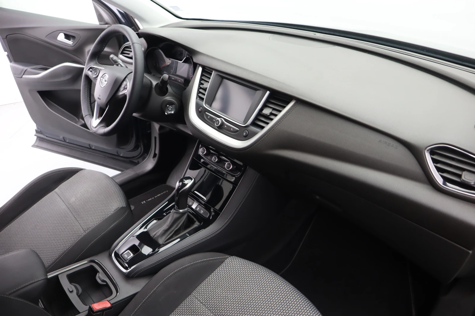 Opel Grandland X 1.2 Turbo | Mobile.bg   14