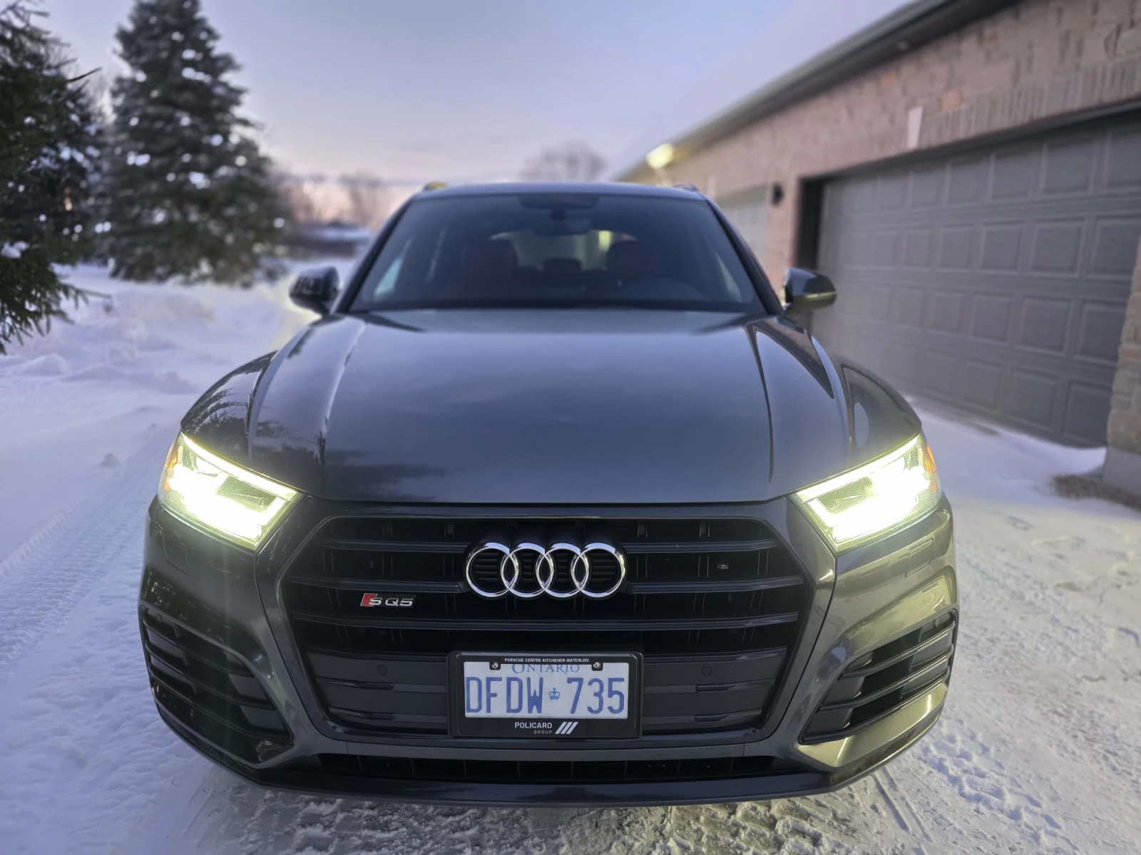 Audi SQ5 LANE ASSIST/KEYLESS/PANO/RED INTERIOR - изображение 2