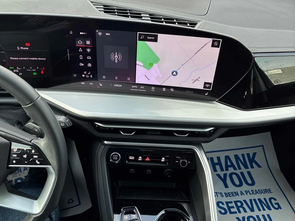 Audi Q5 / 2.0 TFSI quattro / Дистроник / Pano / Carfax  - изображение 9