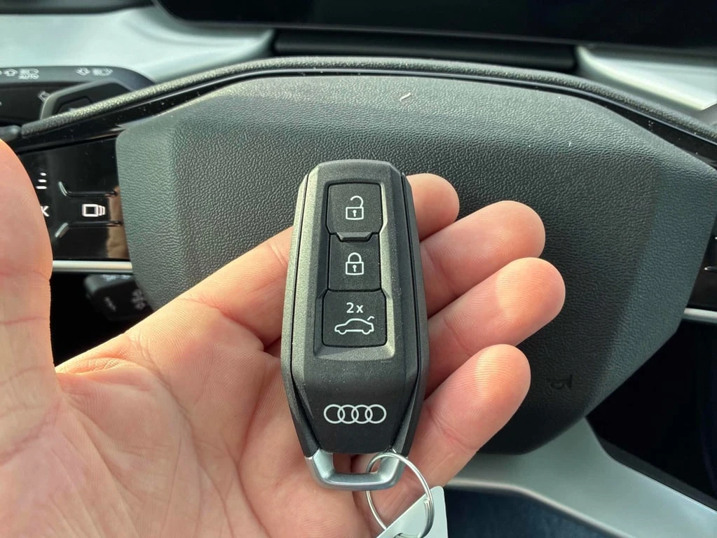 Audi Q5 / 2.0 TFSI quattro / ��������� / Pano / Carfax  | Mobile.bg � ����������� 16