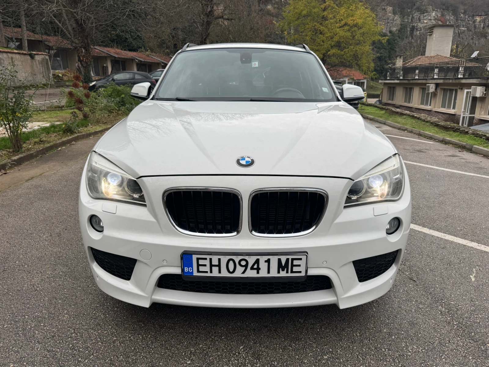 BMW X1 Face/M-Pack/X-Drive/184k - изображение 2