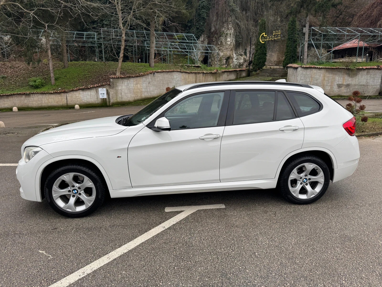 BMW X1 Face/M-Pack/X-Drive/184k - изображение 4