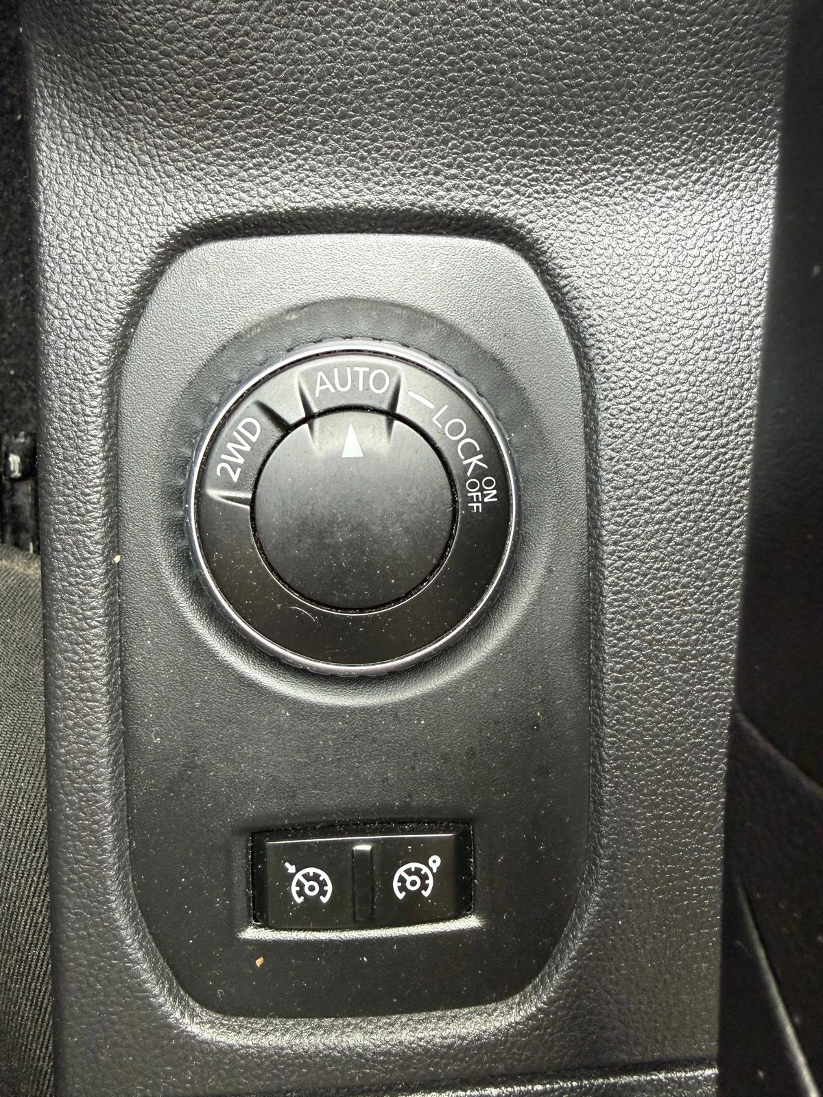 Dacia Duster Red Line 4x4 dci115 - изображение 9