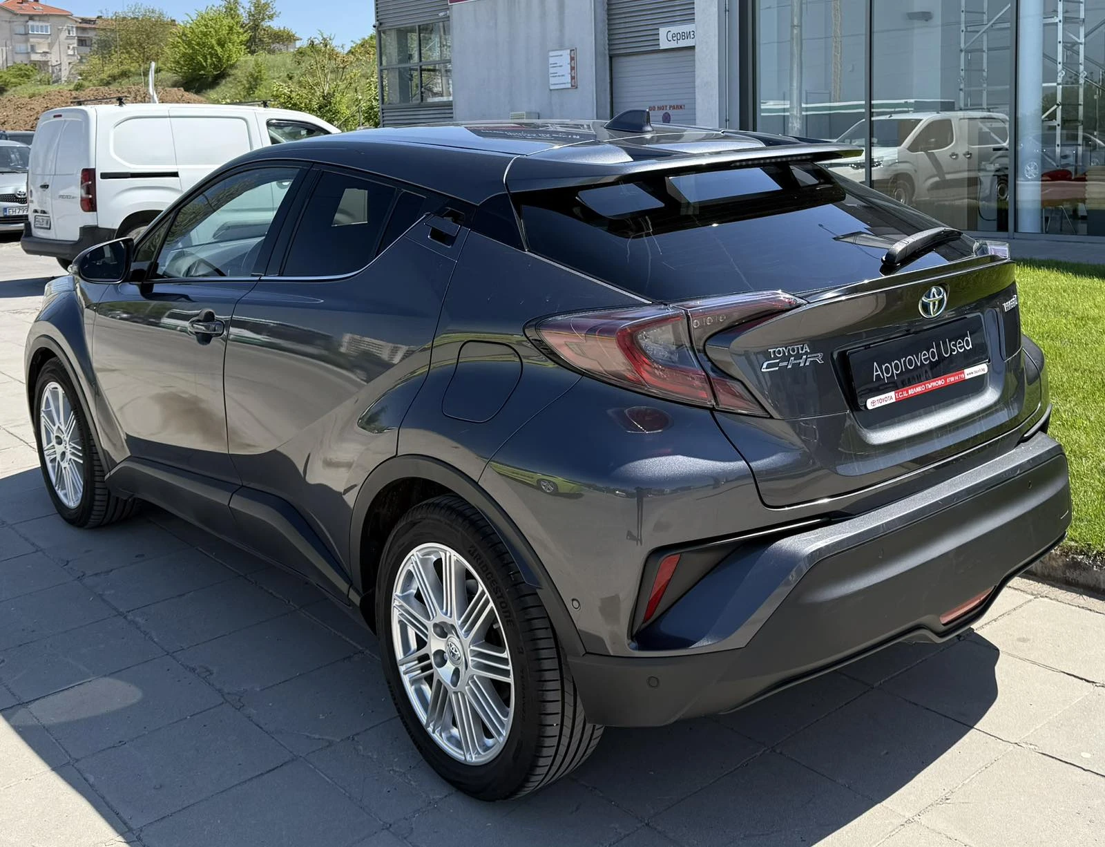 Toyota C-HR 1.8 HSD Classy, снимка 4 - Автомобили и джипове - 54412527