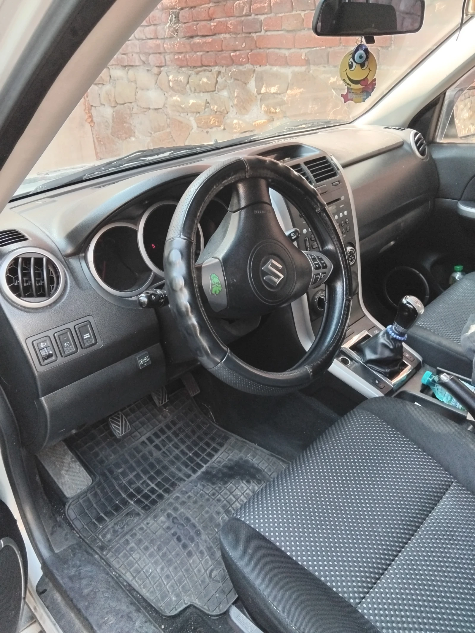 Suzuki Grand vitara, снимка 8 - Автомобили и джипове - 54669281