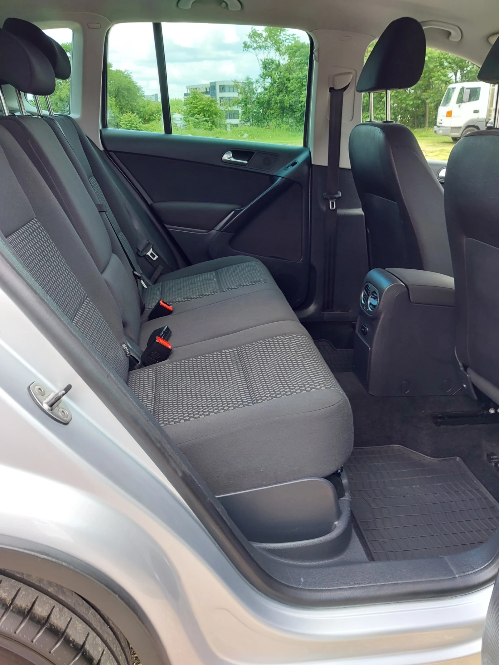VW Tiguan 2.0- 140��. 4motion | Mobile.bg � ����������� 10
