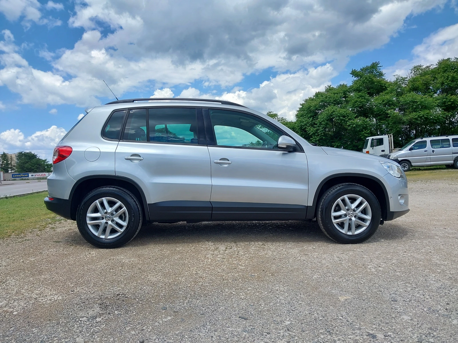 VW Tiguan 2.0- 140��. 4motion | Mobile.bg � ����������� 5