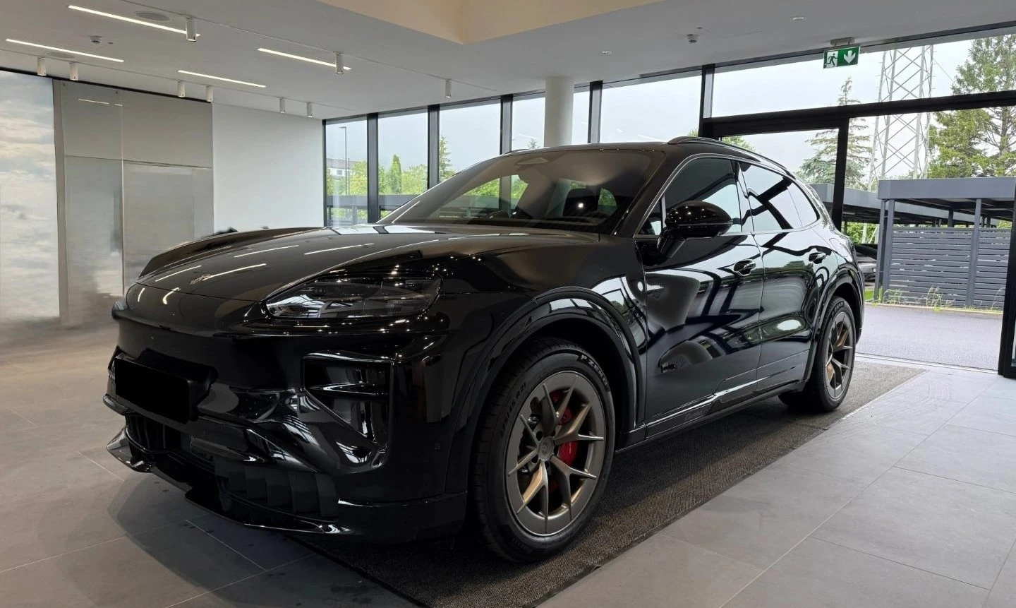 Porsche Cayenne TURBO ELECTRIC / HEAD UP / PANO / BOSE / 360 /, снимка 3 - Автомобили и джипове - 54912015