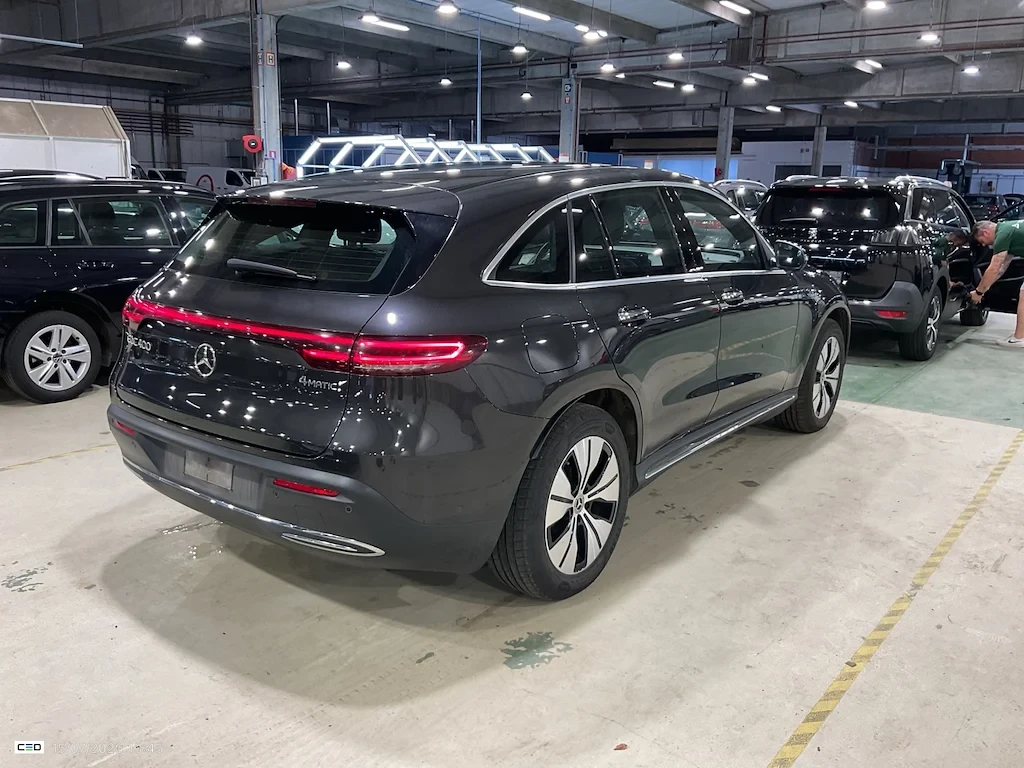 Mercedes-Benz EQC 96% SoH 4-Matic Business Solution, снимка 6 - Автомобили и джипове - 55738283