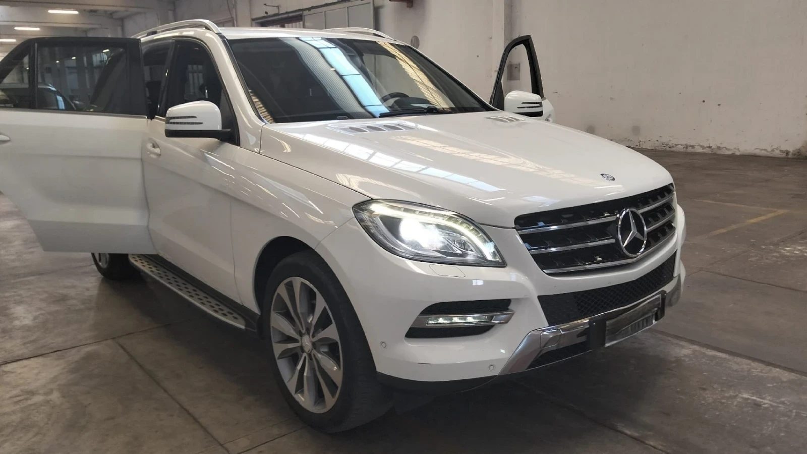 Mercedes-Benz ML 250 Bluetooth 4matic Premium Евро6 , снимка 2 - Автомобили и джипове - 56156234