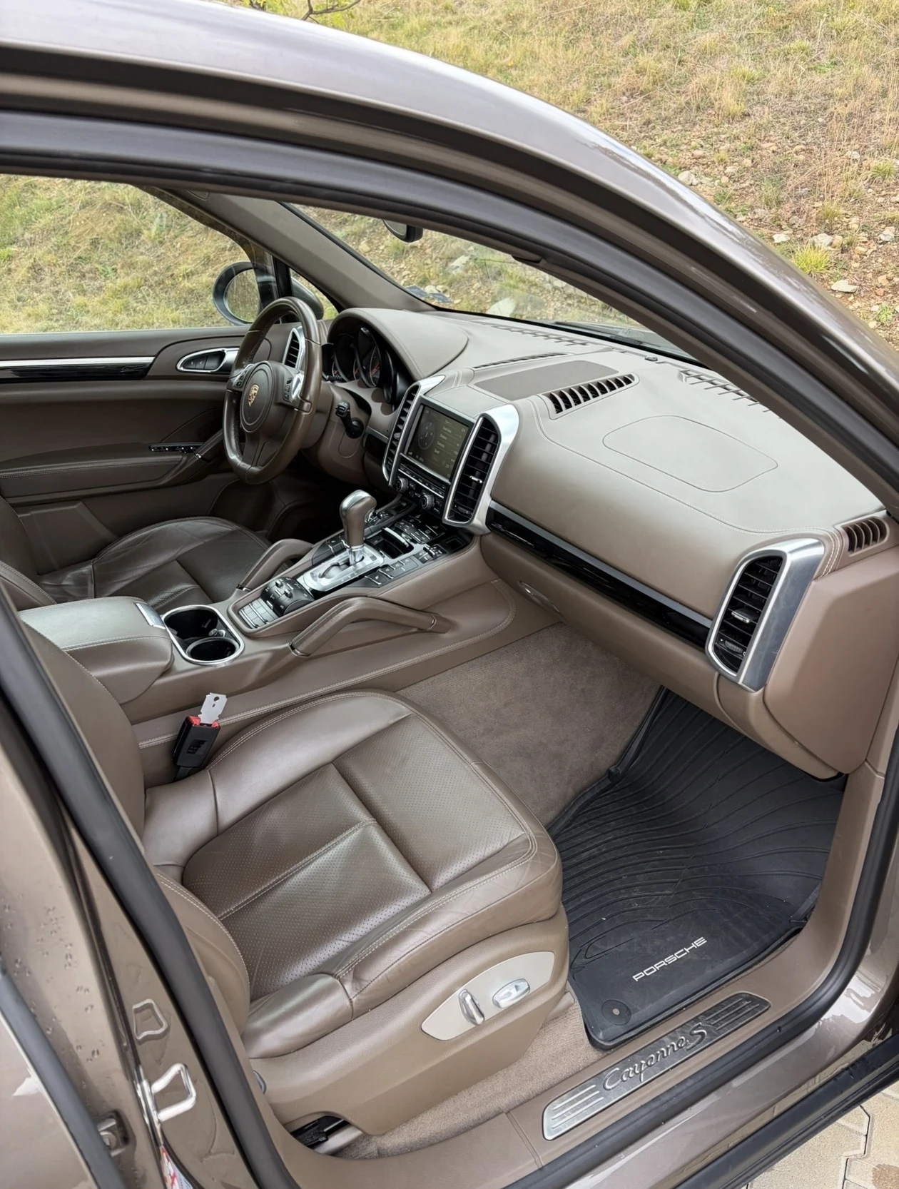 Porsche Cayenne 4.2D РЕАЛНИ и ДОКАЗУЕМИ КМ !, снимка 10 - Автомобили и джипове - 56234831