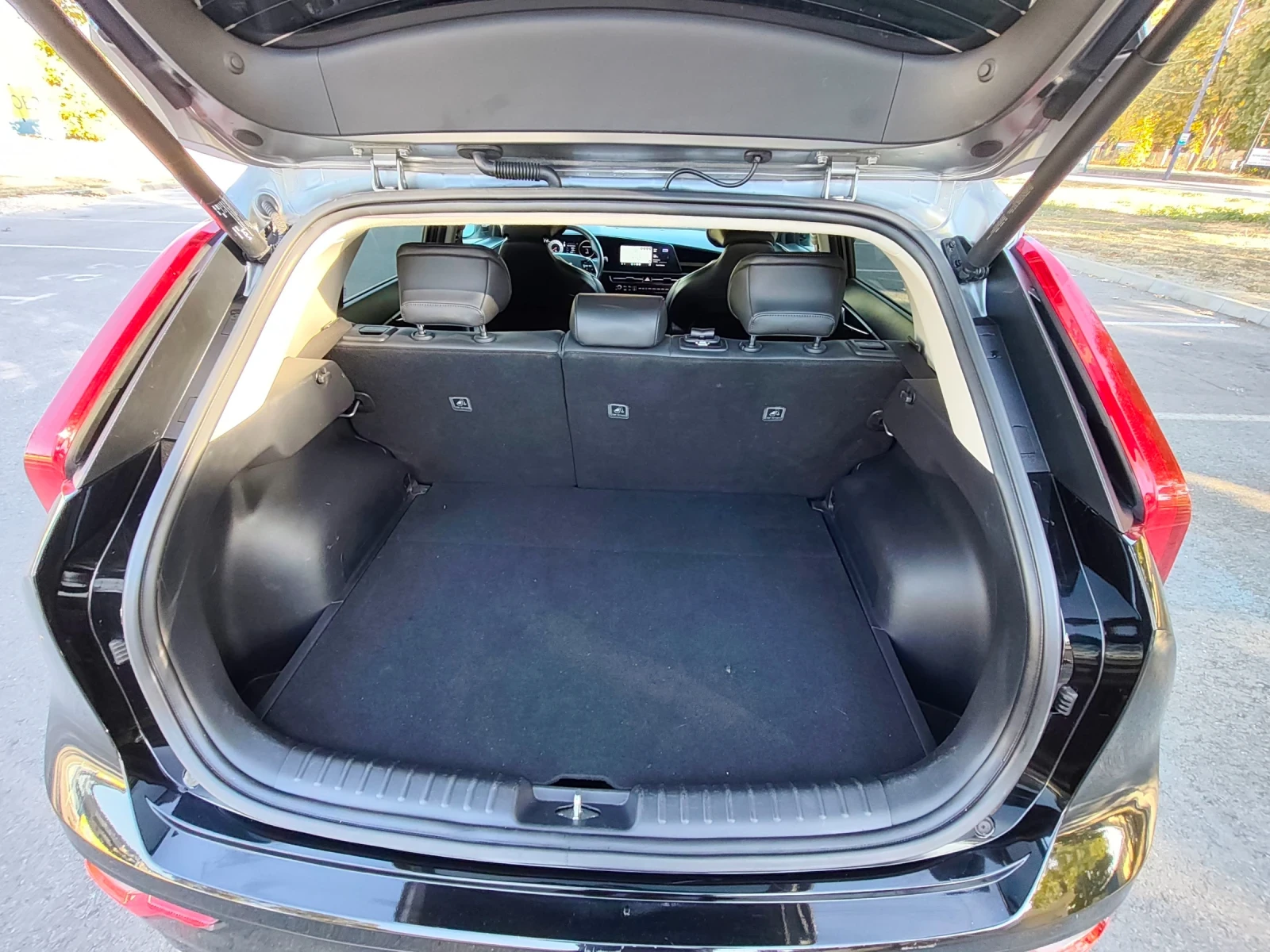 Kia Niro EV, снимка 9 - Автомобили и джипове - 56339778