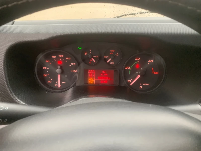 Iveco Daily, снимка 10 - Бусове и автобуси - 52874403