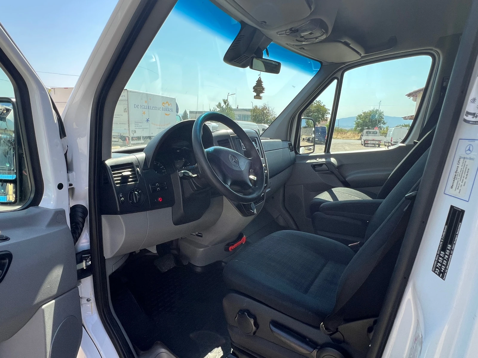 Mercedes-Benz Sprinter 316 Пътнически , 12 Места , EURO6 , Клима  - изображение 8