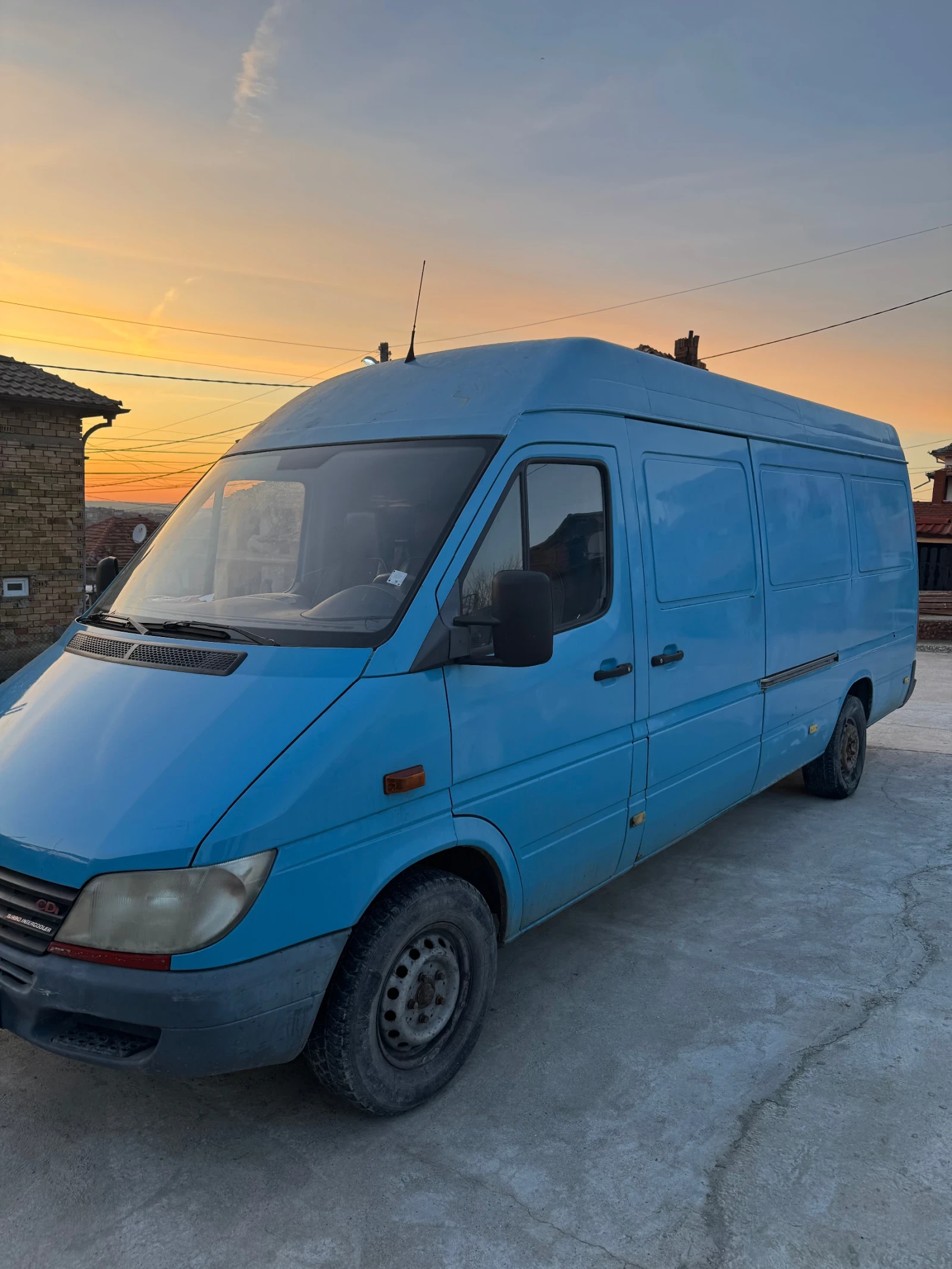 Mercedes-Benz Sprinter 313 2.2 130кс, снимка 2 - Бусове и автобуси - 53815423
