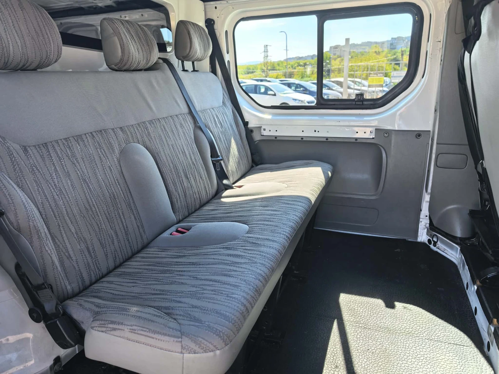 Opel Vivaro, снимка 6 - Бусове и автобуси - 56721070