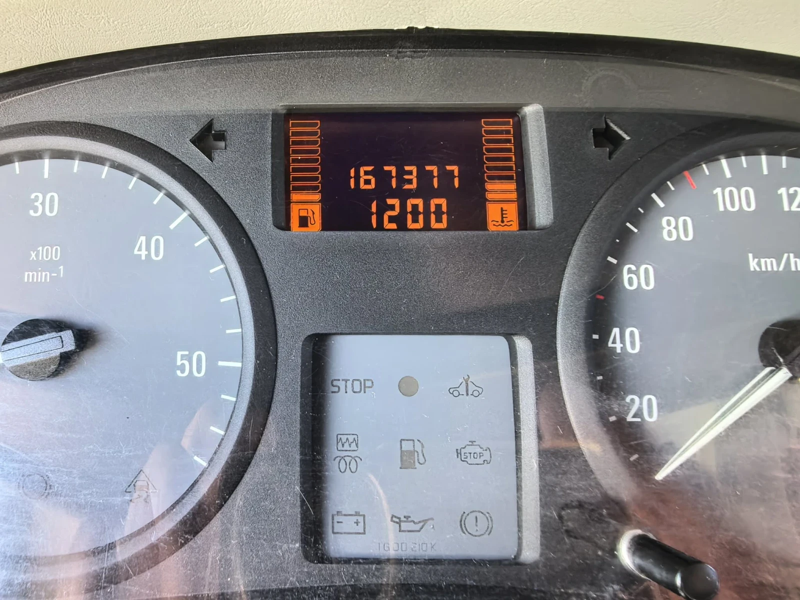 Opel Vivaro, снимка 8 - Бусове и автобуси - 56721070