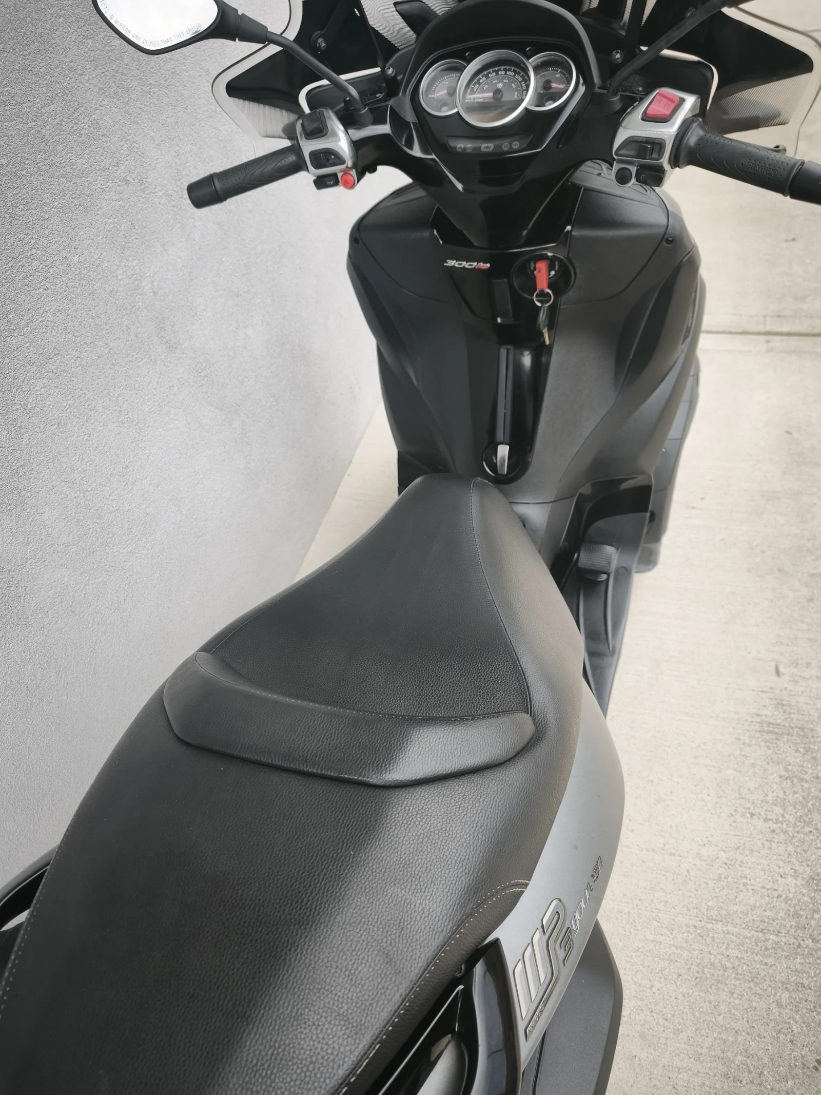 Piaggio Mp3 300 ie LT Yourban, 2016 година, ЛИЗИНГ - изображение 4