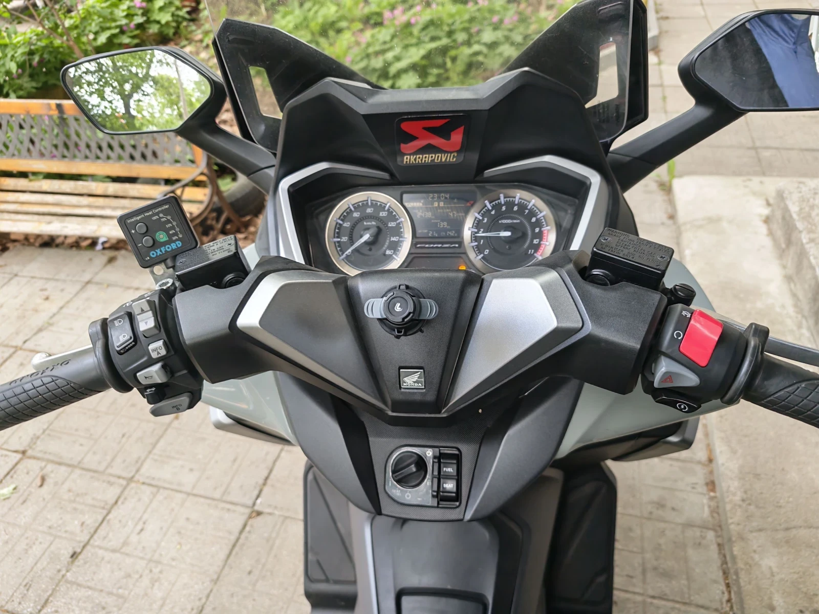 Honda Forza 350i, снимка 6 - Мотоциклети и мототехника - 54580921