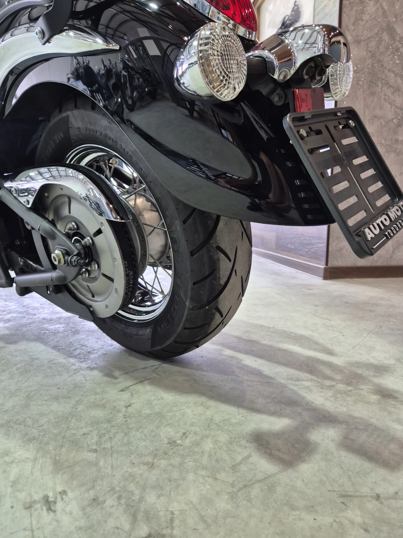 Kawasaki Vulcan VN900 Classic КАТО НОВ!! НОВ ВНОС ОТ ШВЕЙЦАРИЯ!!, снимка 12 - Мотоциклети и мототехника - 54741760