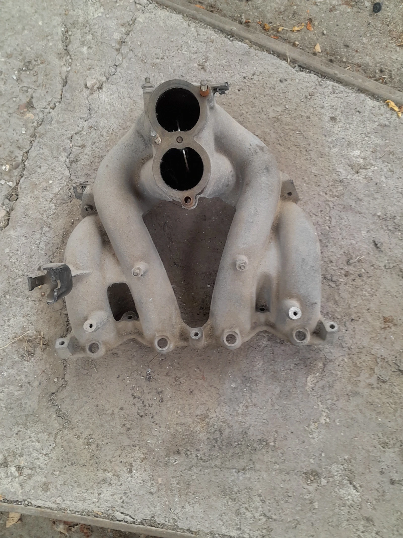 Всмукателен колектор BMW e36 318si