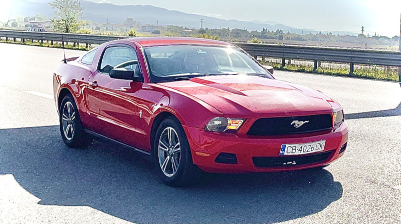Ford Mustang, снимка 1 - Автомобили и джипове - 45934630