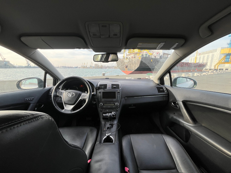 Toyota Avensis, снимка 5 - Автомобили и джипове - 46380602