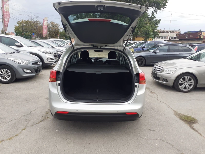 Kia Ceed 1.6 I NAVI MAXFULL LED 6.CK PREMIUM               , снимка 6 - Автомобили и джипове - 47083544