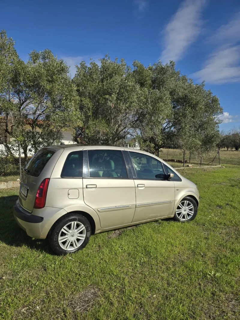 Lancia Musa 1.9 multijet, снимка 11 - Автомобили и джипове - 49477480