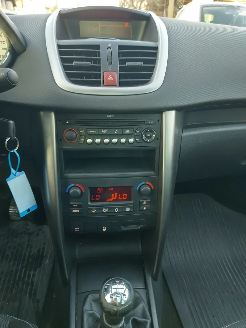 Peugeot 207 1.6 120 Outdoor, снимка 13 - Автомобили и джипове - 49567288