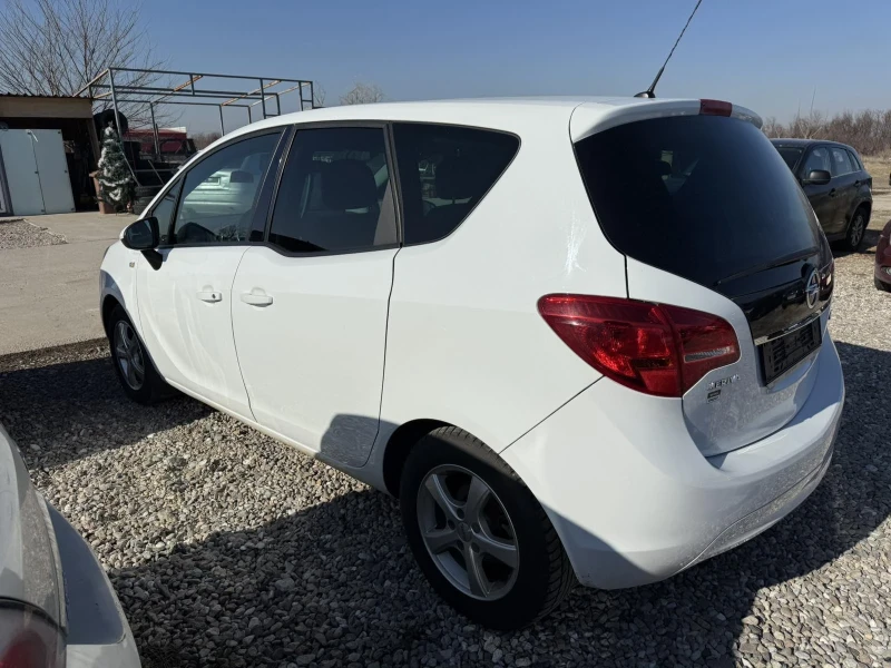 Opel Meriva, снимка 4 - Автомобили и джипове - 49225059