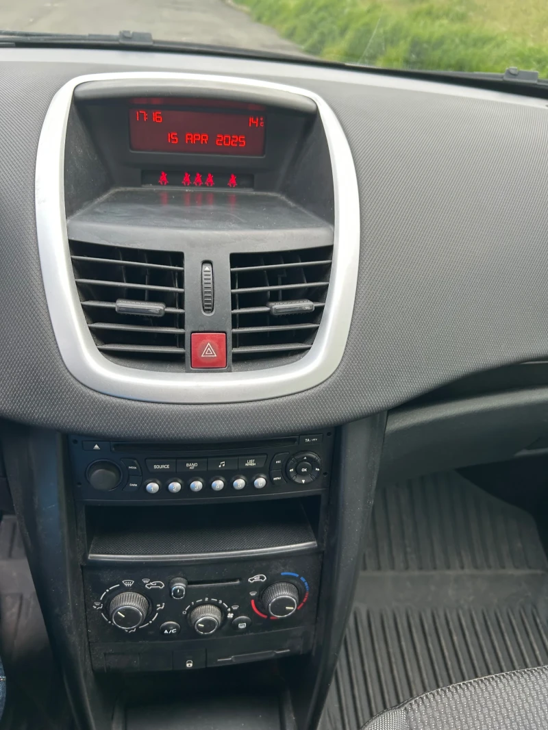 Peugeot 207, снимка 4 - Автомобили и джипове - 52451667