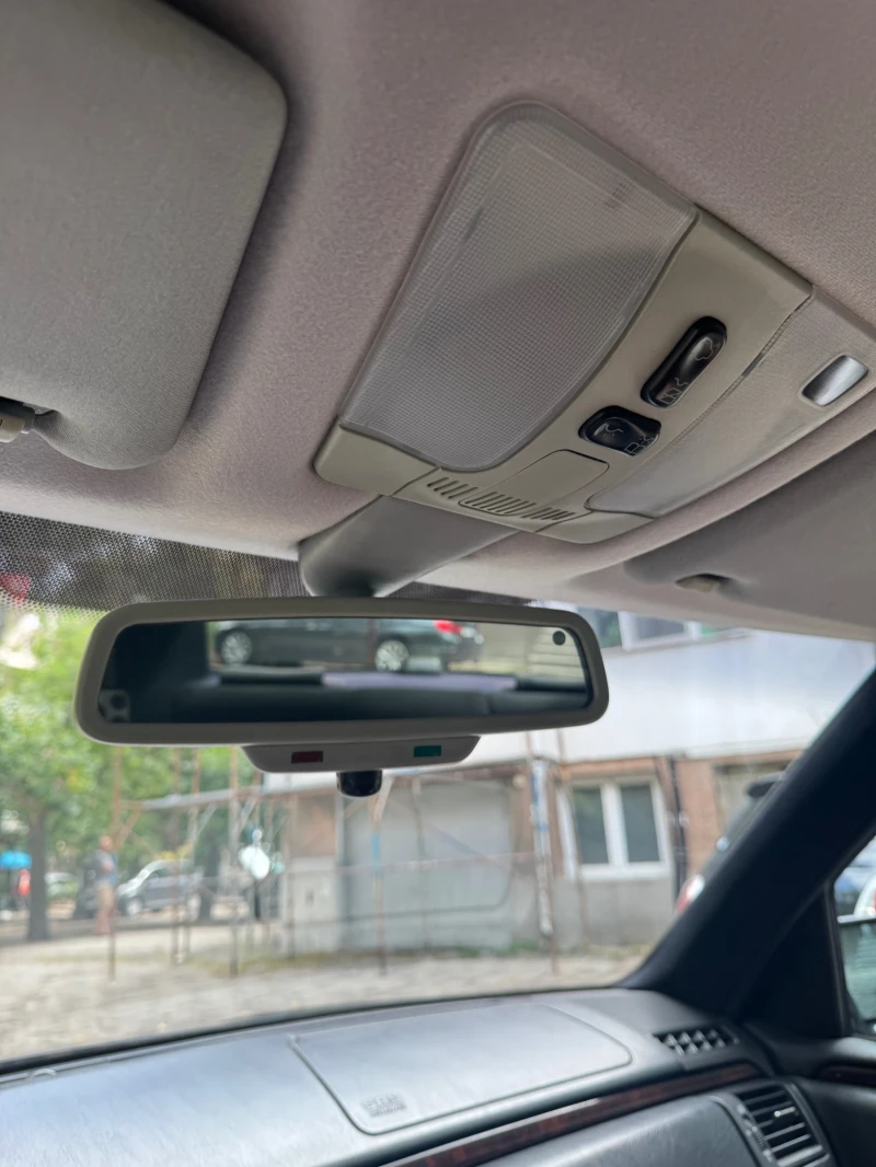 Mercedes-Benz E 250 Elegance , снимка 8 - Автомобили и джипове - 51702315
