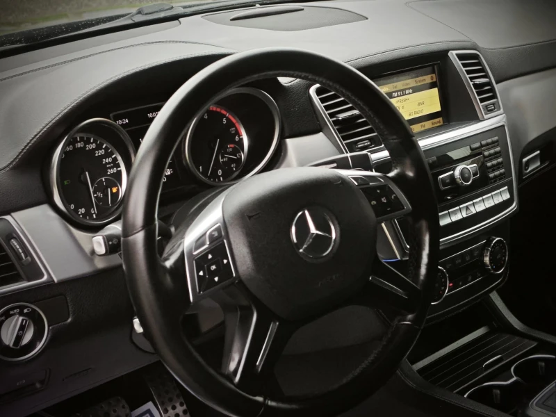 Mercedes-Benz ML 350 AMG/ОбслуженКамера/Подгрев/Обдухване, снимка 8 - Автомобили и джипове - 52566721