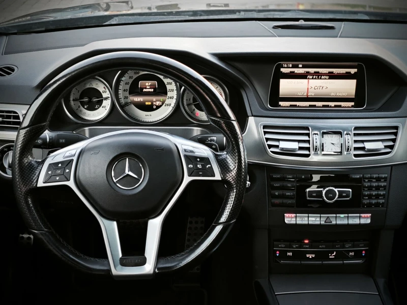 Mercedes-Benz E 350 AMG/Сменени Вериги/Подгрев/Задно/На Пружини, снимка 16 - Автомобили и джипове - 52900999